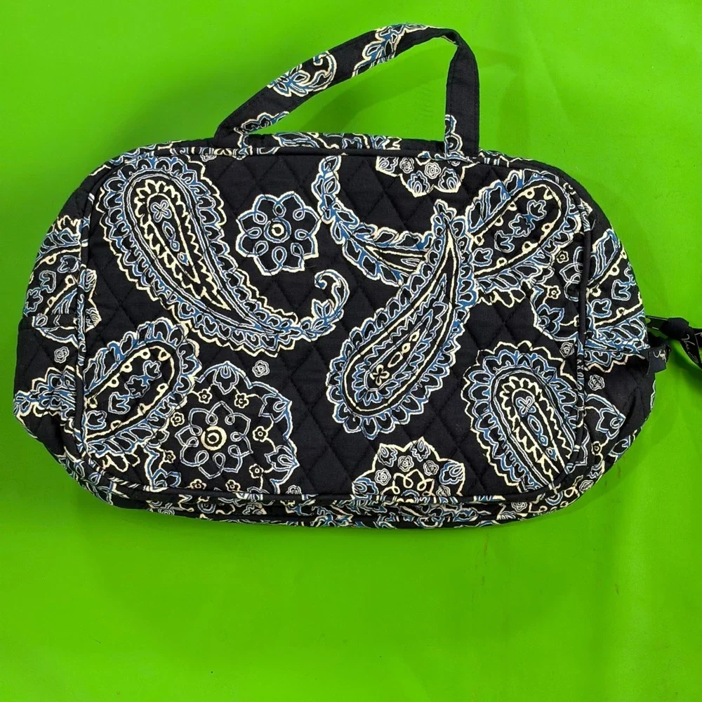 Retired Vera Bradley Blue Bandanna Quilted Cosmetic Bag Paisley Travel Organizer